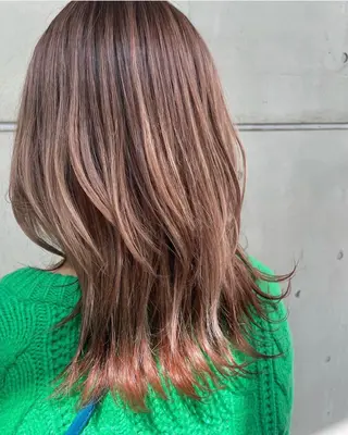 ミディアム nalu新宿所属・🦋春山 さとみ🦋のヘアスタイル