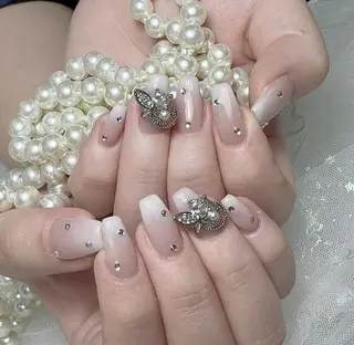 ネイル Hanya 🌈のネイルデザイン