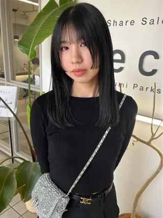ミディアム カラー ヘアアレンジ 🫧umu.🫧韓国 /レイヤー/ハッシュのヘアスタイル