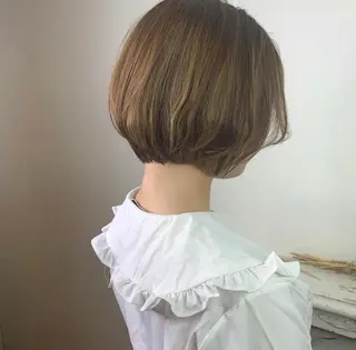 ショート カラー stylist店長 岡本真依のヘアスタイル
