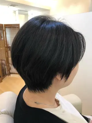 ショート 山岡 徹也のヘアスタイル