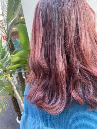 カラー 西田 莉緒のヘアスタイル