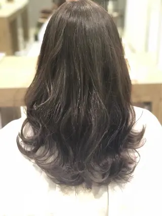 セミロング カラー 山田 香織のヘアスタイル
