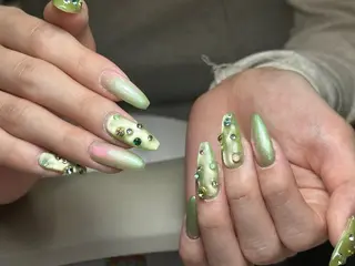 ネイル Eveネイル チップスカルプ専門店のネイルデザイン