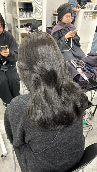 ロング カラー パーマ ヘアアレンジ メンズ 盛れ韓国ハイトーン 🎀Himari🎀のヘアスタイル