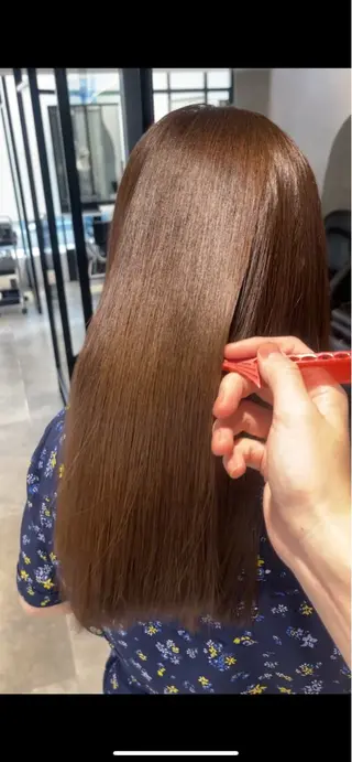 ロング け んブリーチ縮毛矯正のヘアスタイル