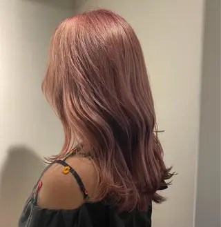 ミディアム カラー 金ウンス 髪質改善カラーのヘアスタイル