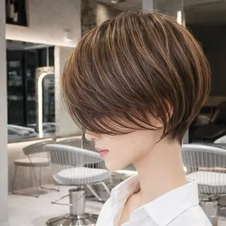 ショート 《髪質改善✖️レイヤ ー🩶》ナオヤのヘアスタイル