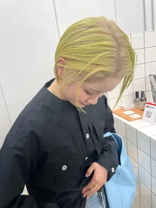 ショート カラー 関 京磨のヘアスタイル