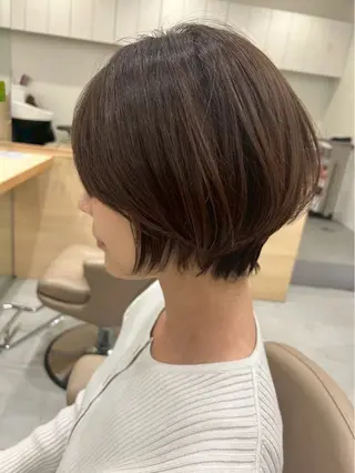 ショート 【e's】鎌倉/義樹 /ヘアカラーのヘアスタイル