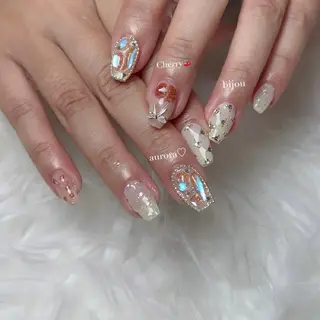 ネイル Laula🤍 ayakaのネイルデザイン