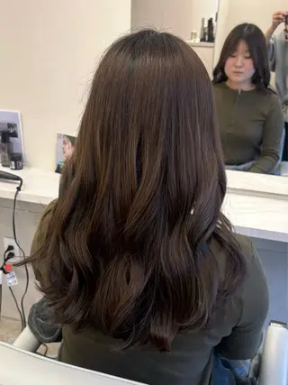 ロング カラー makoto⌇レイヤ ー⌇艶カラー🍒‎のヘアスタイル