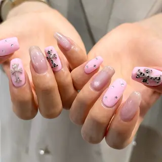 ネイル 金田 純香のネイルデザイン