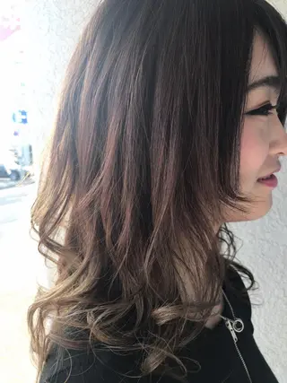 セミロング カラー レイヤーカット匠 イソザキノリユキのヘアスタイル