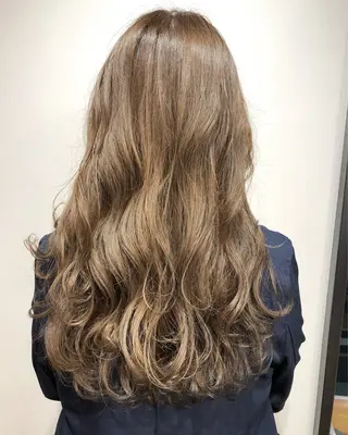 ロング カラー 成城美容室 YOSHIMURAのヘアスタイル