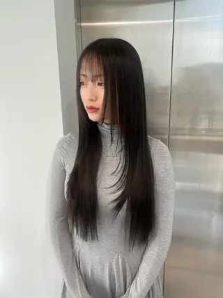 ロング カラー 赤みゼロ/透明感 カラー🌿KANTAのヘアスタイル