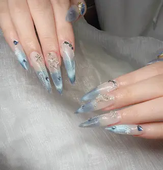 ネイル Lee Nailsのネイルデザイン