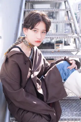 ショート ダブルカラー🤍 髪質改善／原島のヘアスタイル
