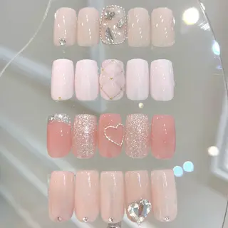 ネイル 🎀チーク/ちゅるん 🫧chisa🎀のネイルデザイン