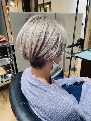 ショート カラー 丸田 幹太のヘアスタイル