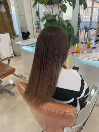 セミロング カラー chic channel伊藤のヘアスタイル