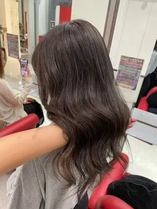 セミロング カラー Merlyosaka 早川未来のヘアスタイル