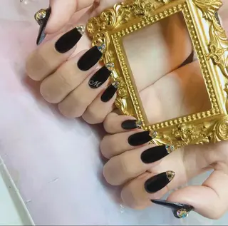 ネイル ISA_ BELLAのネイルデザイン