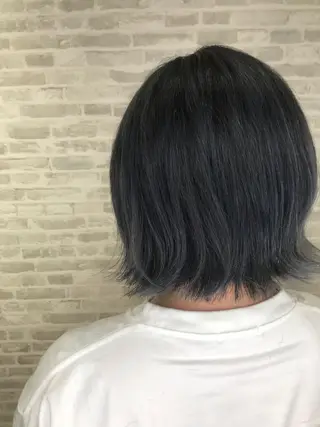 ショート カラー 平田 怜のヘアスタイル