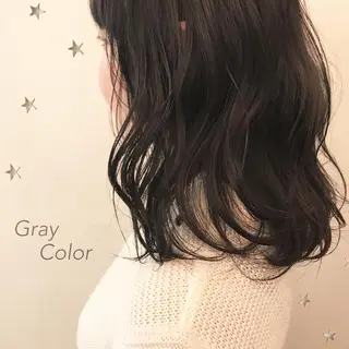 ミディアム カラー 市川 千夏のヘアスタイル