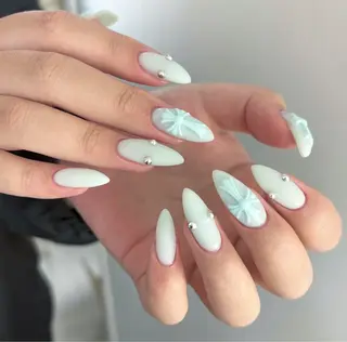 ネイル Lyna 池袋のネイルデザイン