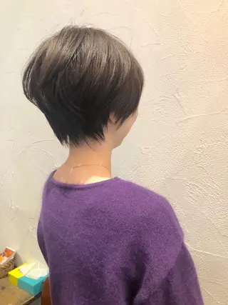 ショート カラー クオーレ hairのヘアスタイル