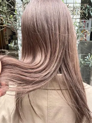 ロング カラー ハイトーン/ブリーチ 似合せカット/パーマのヘアスタイル