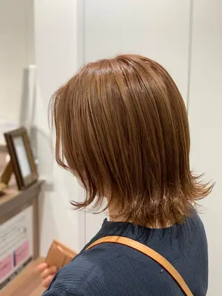 ミディアム カラー 飯田 真澄のヘアスタイル