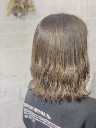 ミディアム メンズスタイル バレイヤージュ　齋藤のヘアスタイル