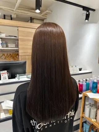 ロング カラー 岡本 葵のヘアスタイル