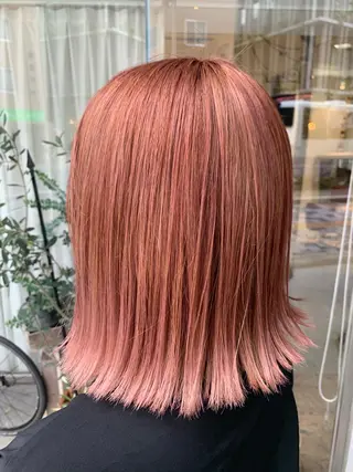 ミディアム カラー fio マナミのヘアスタイル
