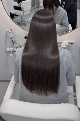 セミロング 美髪縮毛矯正／ツヤ 髪カラー🫧つばさのヘアスタイル