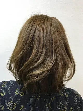 ミディアム カラー 吉森 満俊のヘアスタイル