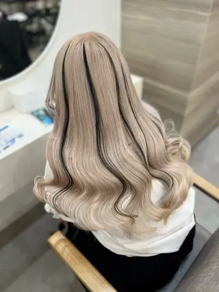 ロング カラー 🦋Yui🦋透明感 /ベージュ/髪質改善のヘアスタイル