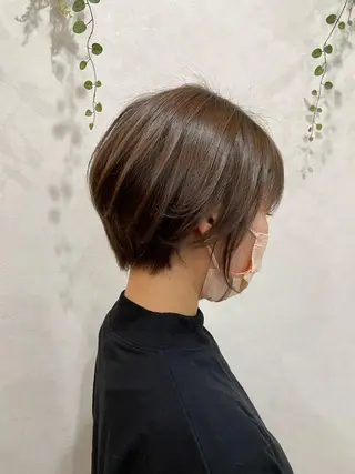 ショート カラー 山田 梓のヘアスタイル