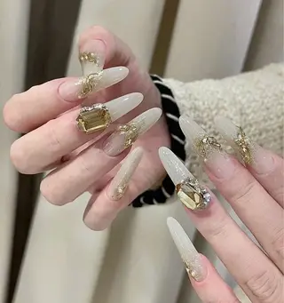 ネイル D-BEAUTY Nailsalonのネイルデザイン