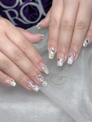 ネイル Maggie Nail🦩のネイルデザイン