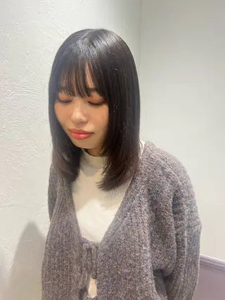 ミディアム ミディアムレイヤー/ 艶カラー🎀　emiのヘアスタイル