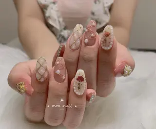 ネイル MoaNail🫶 Yoshiのネイルデザイン