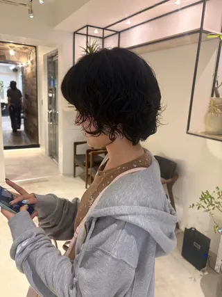 ショート パーマ 暖色カラー 奥村陽花のヘアスタイル