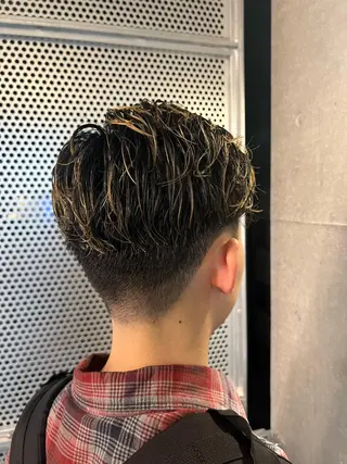 ショート パーマ メンズ 吉野 瑳桜のヘアスタイル