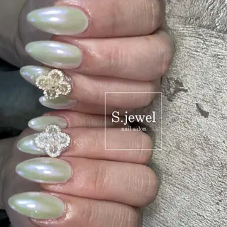 ネイル S. JEWELのネイルデザイン