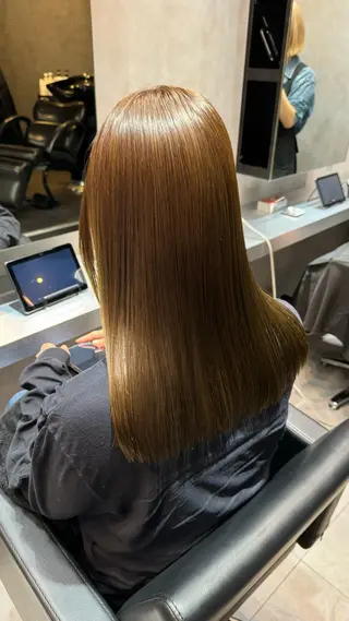 ロング 坂谷 BUCKS/縮毛矯正のヘアスタイル