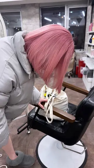 ミディアム ⚡️ エマ🥑のヘアスタイル