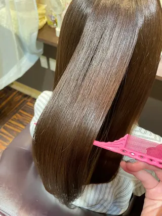 ロング 鳥山 涼花のヘアスタイル